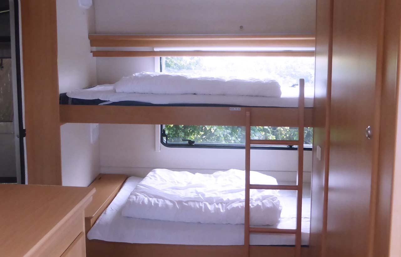 Etagenbett im Mietwohnwagen